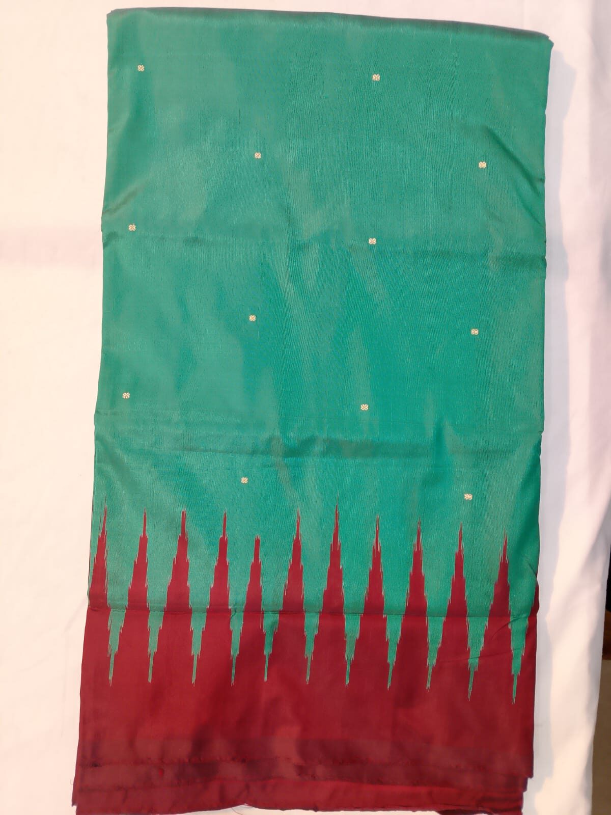 Handwoven Sambalpuri Silk Saree – Elegance by Juss Apparels