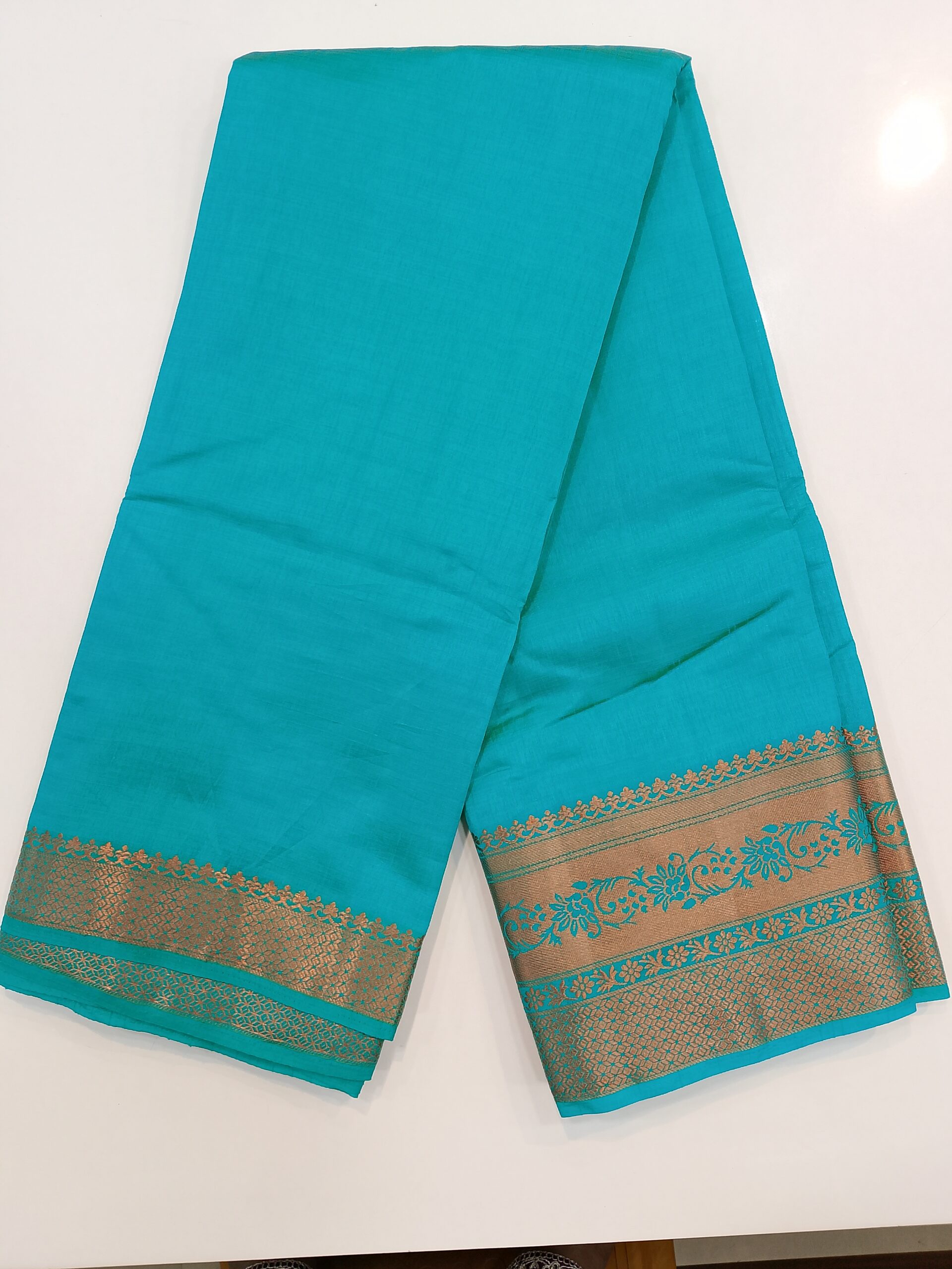 Elegant Bangalore Silk Saree - Juss Apparels