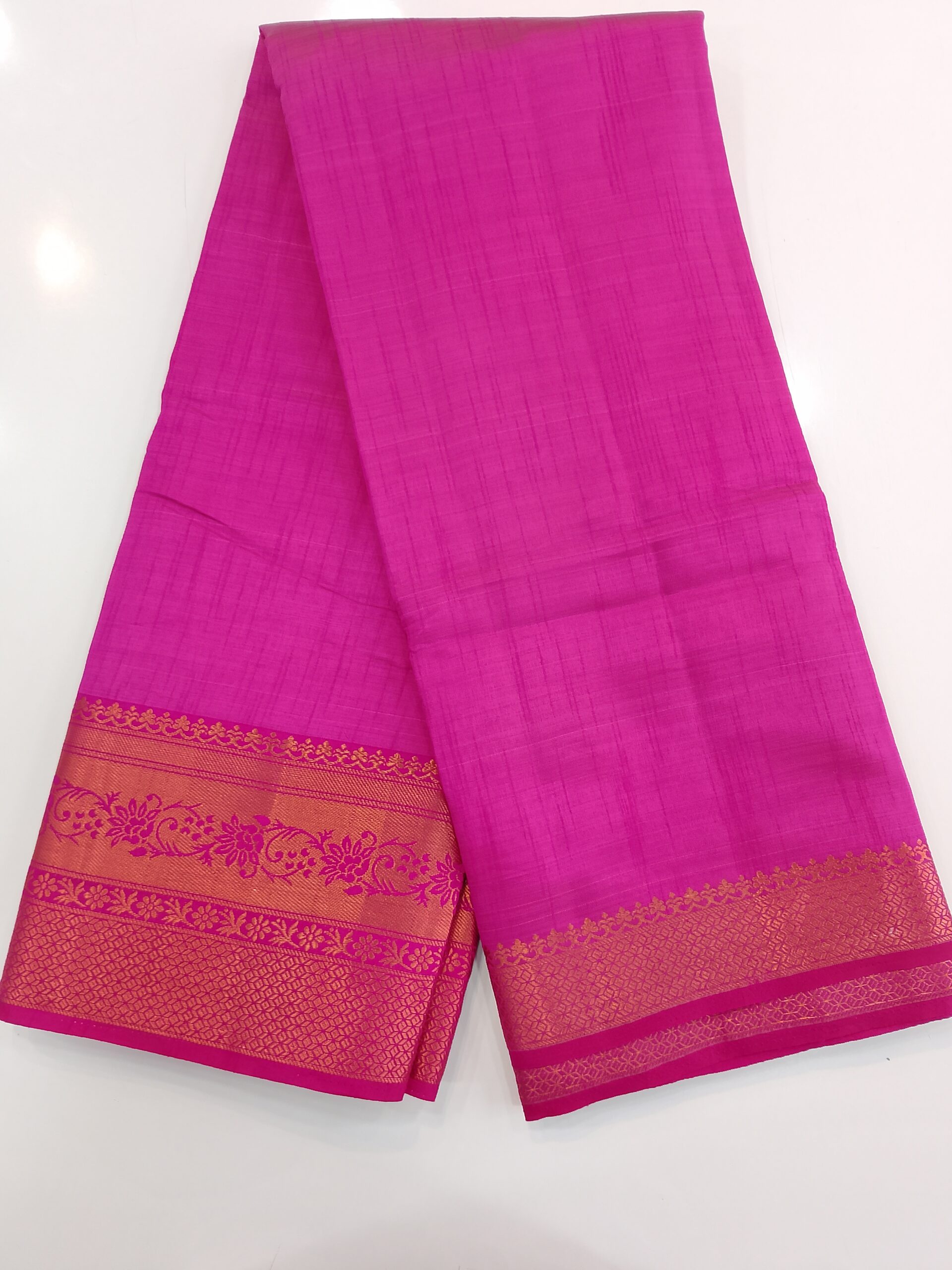 Elegant Bangalore Silk Saree - Juss Apparels