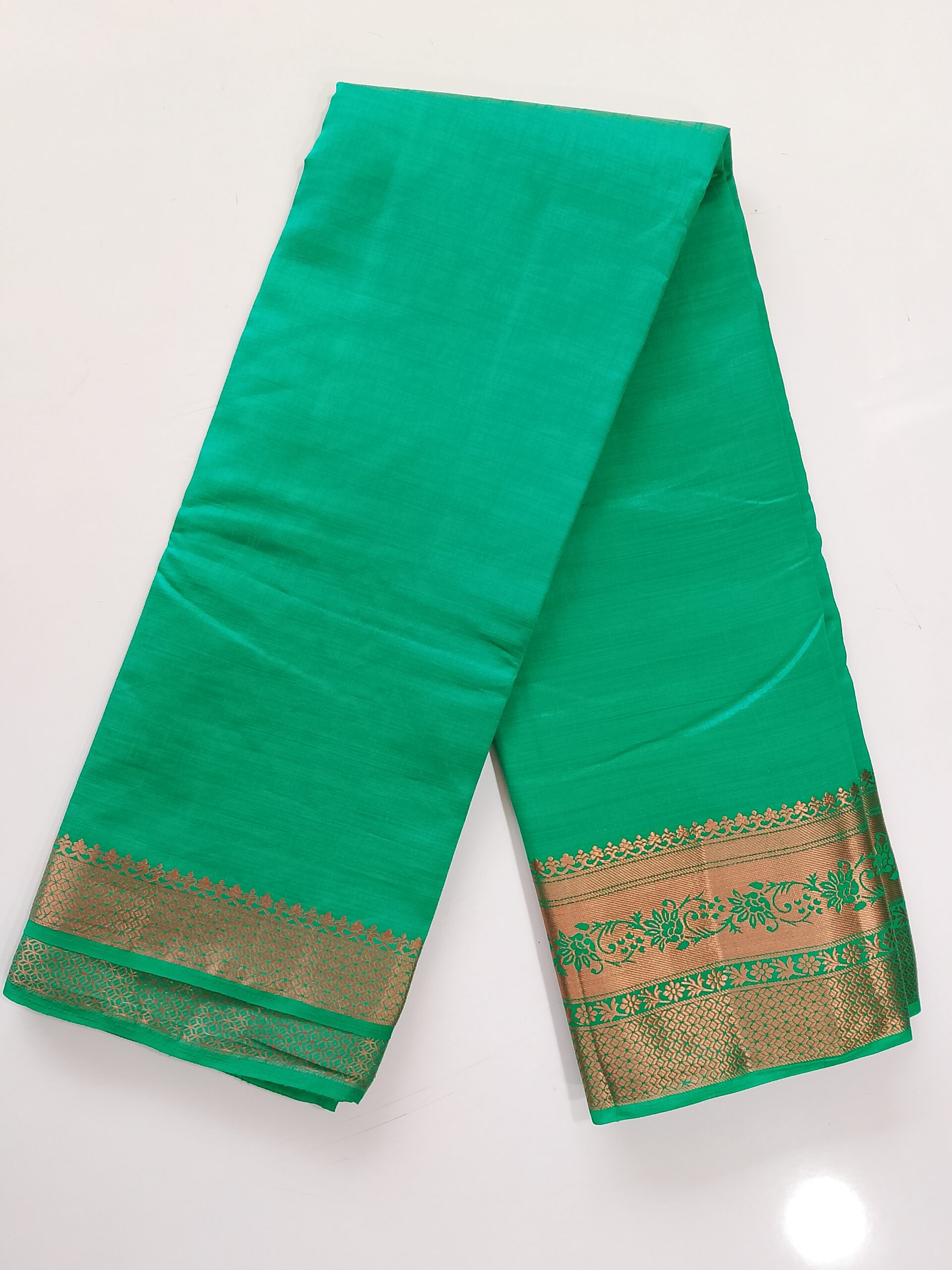 Graceful Bangalore Silk Saree,Juss Apparels