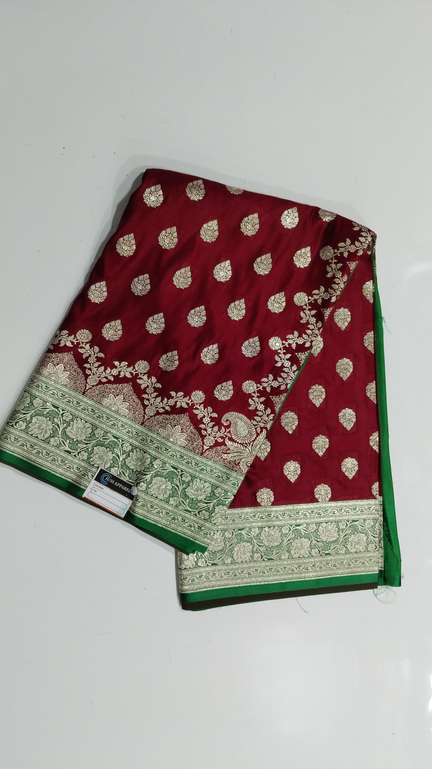 Timeless Banarasi Bridal Saree-Juss Apparels