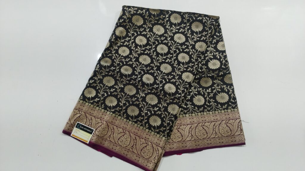 Timeless Elegance Banarasi Bridal Saree