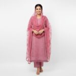 Elegant Women’s Kurti Set – Comfortable Wear